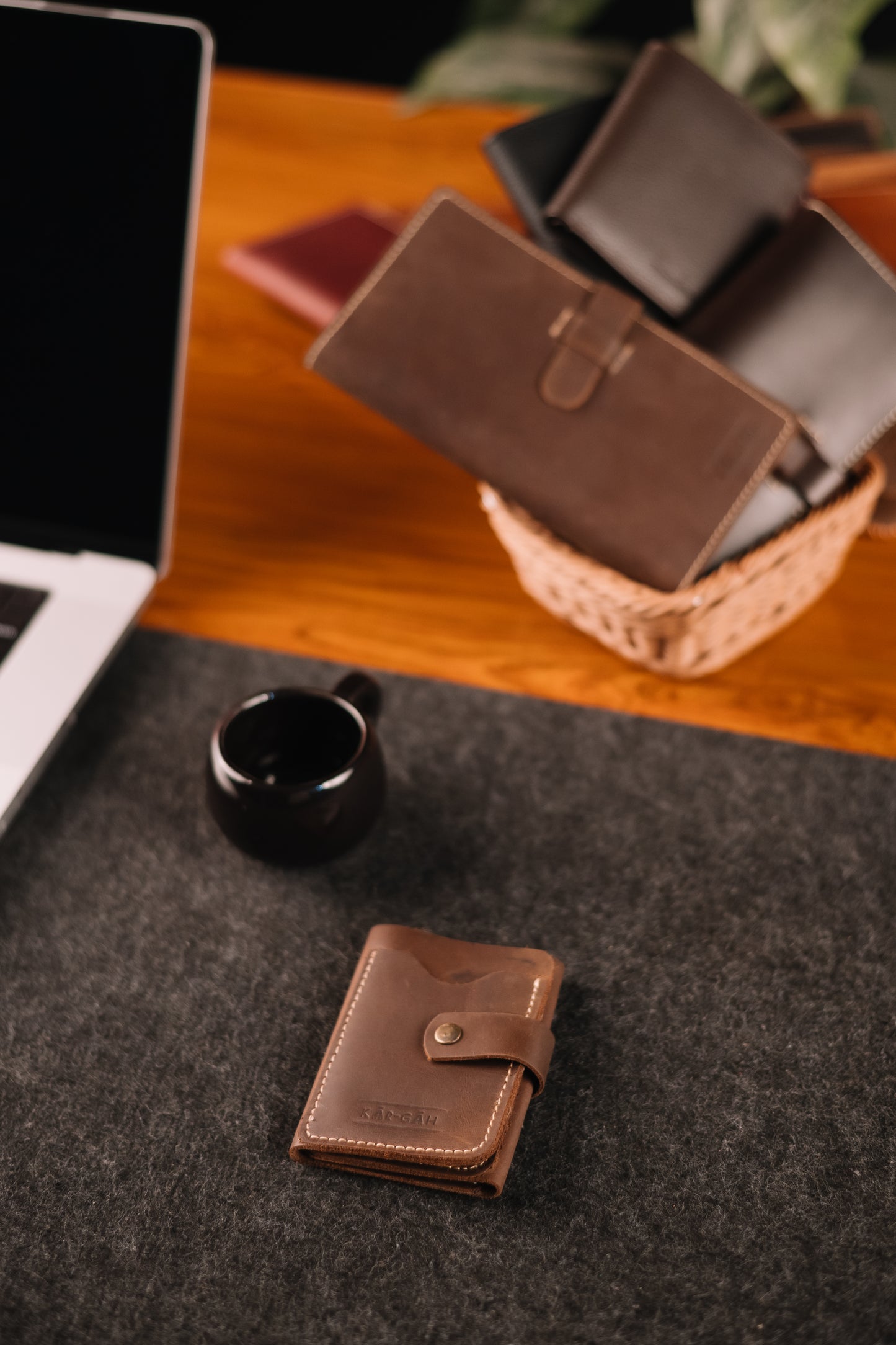 Kar-Gah Crafted Edge (VINTAGE BROWN)
