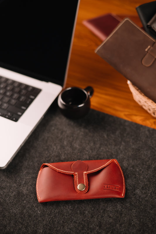 Kar-Gah Dapper Sleeve (VINTAGE OXBLOOD)